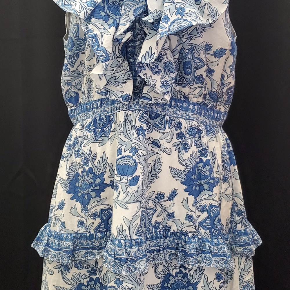 Floral Blue and White Womans Dress - Picture 5 of 8